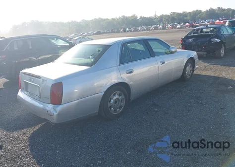 2002 Cadillac Deville Standard z USA, uszkodzony, nr VIN 1G6KD54Y22U233628